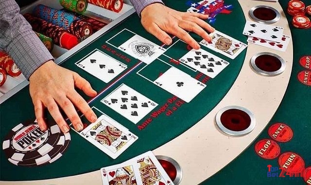 Cùng tìm hiểu cách thiết lập ván chơi đúng luật poker quốc tế