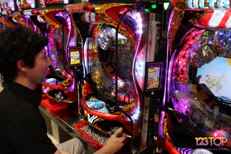 Luật chơi Pachinko là gì? Giải đáp