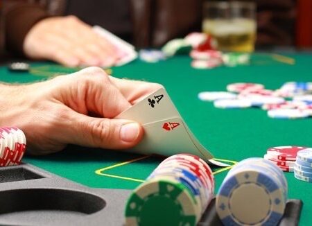 Thứ tự bài trong poker: Hướng dẫn cơ bản dành cho người mới